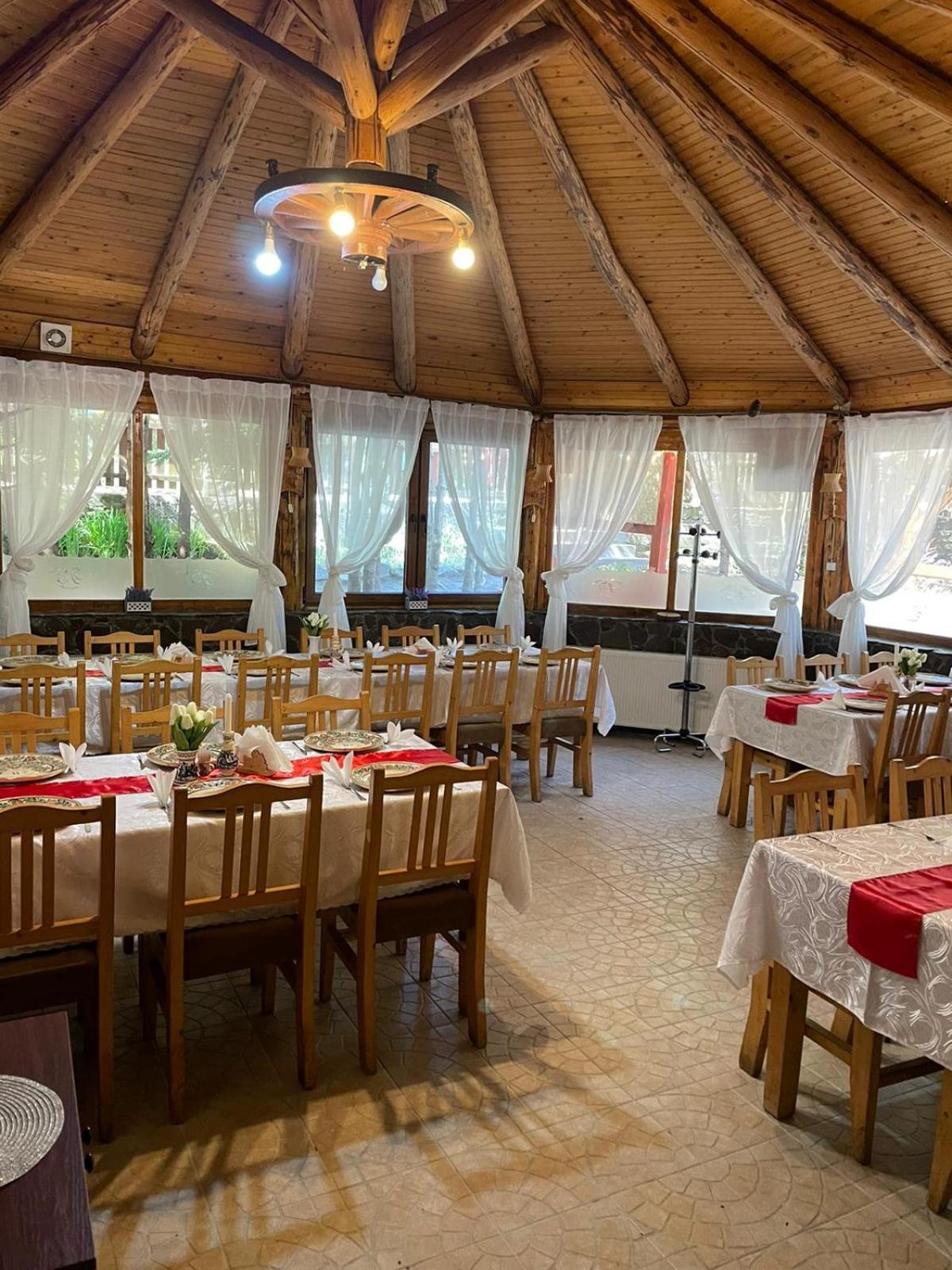 Pensiunea Cetate Balvanyos Esterno foto